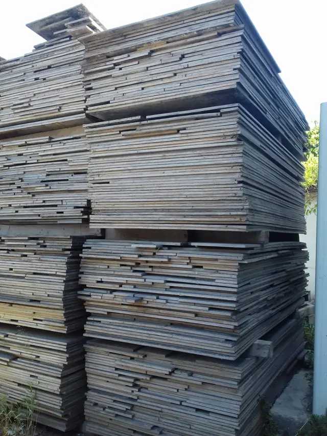 İkinci el plywood istifi
